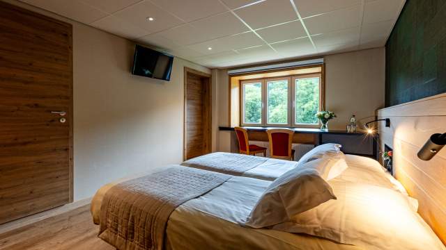 Galerie Photos · Hôtel Restaurant Chiny · Aux Comtes de Chiny 
